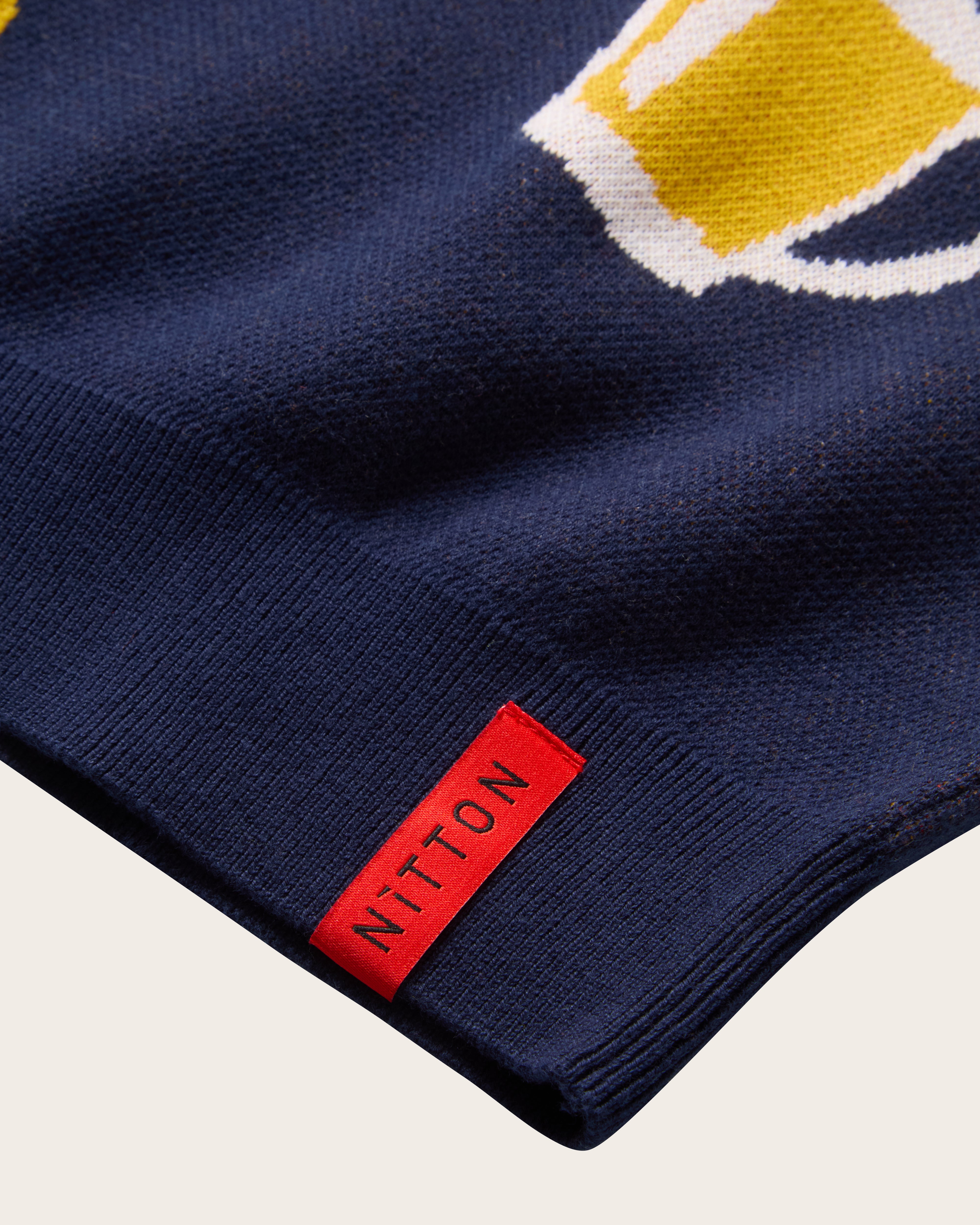 Sweater Kiosk - 7